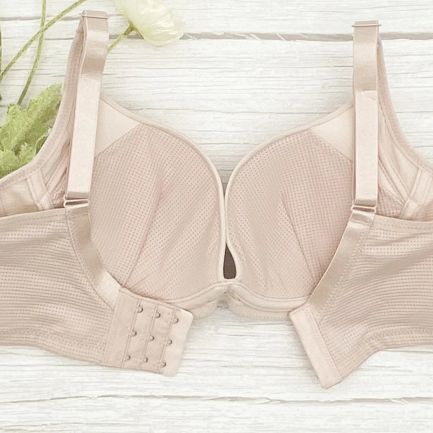 2057 無痕透氣功能內衣