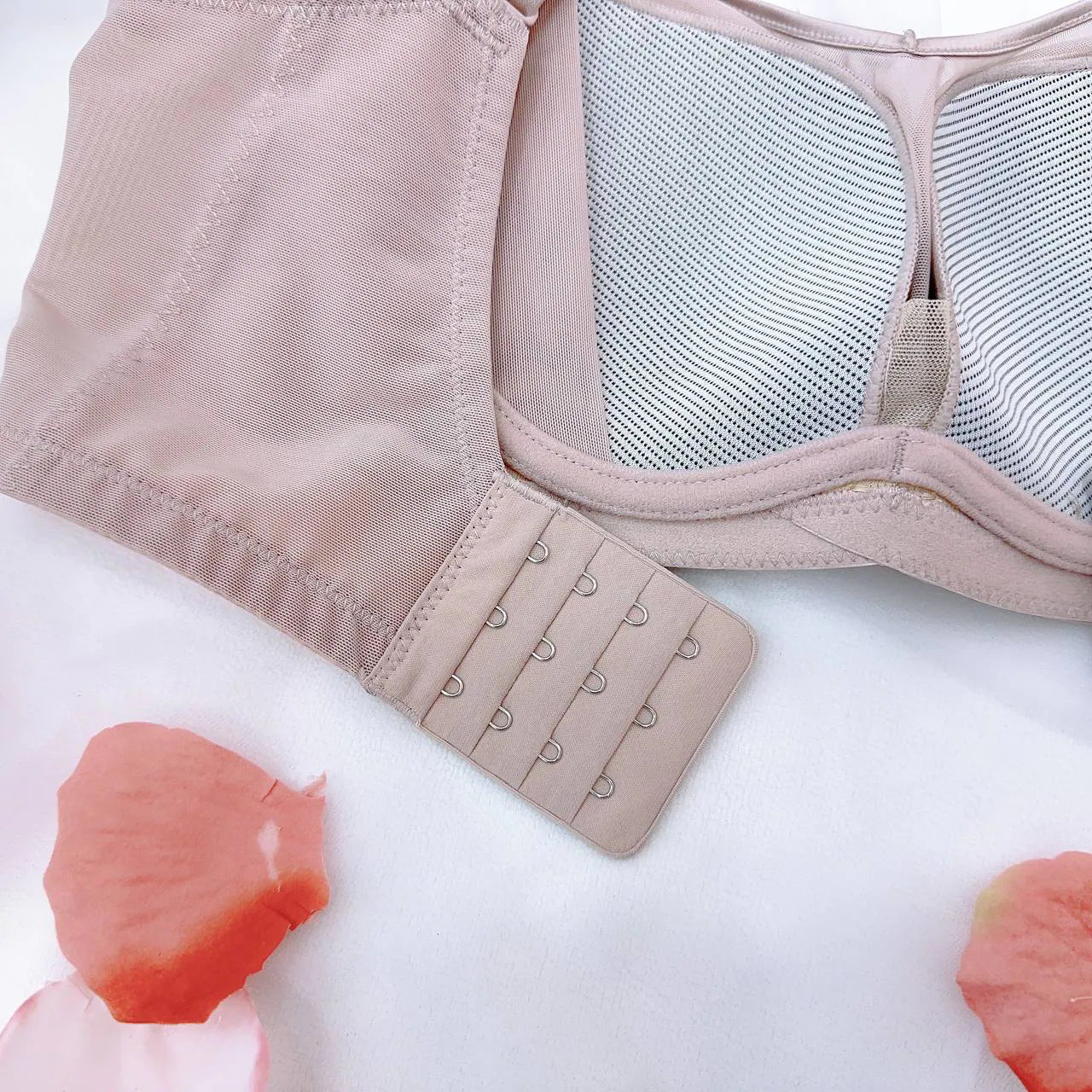 B039 - 無痕多功能內衣