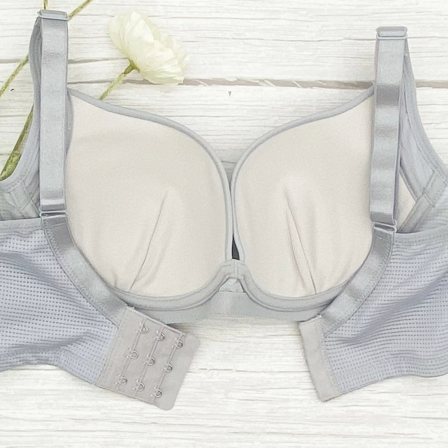 2057 無痕透氣功能內衣