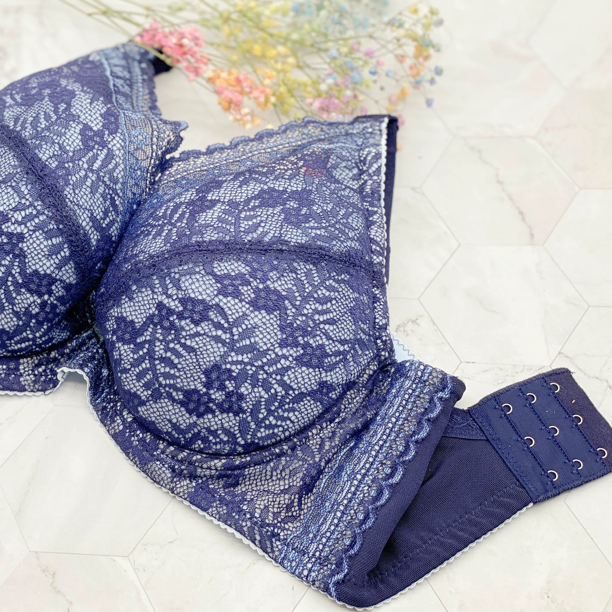 8882S - 全杯型 Deep V透氣大罩杯 (套裝)