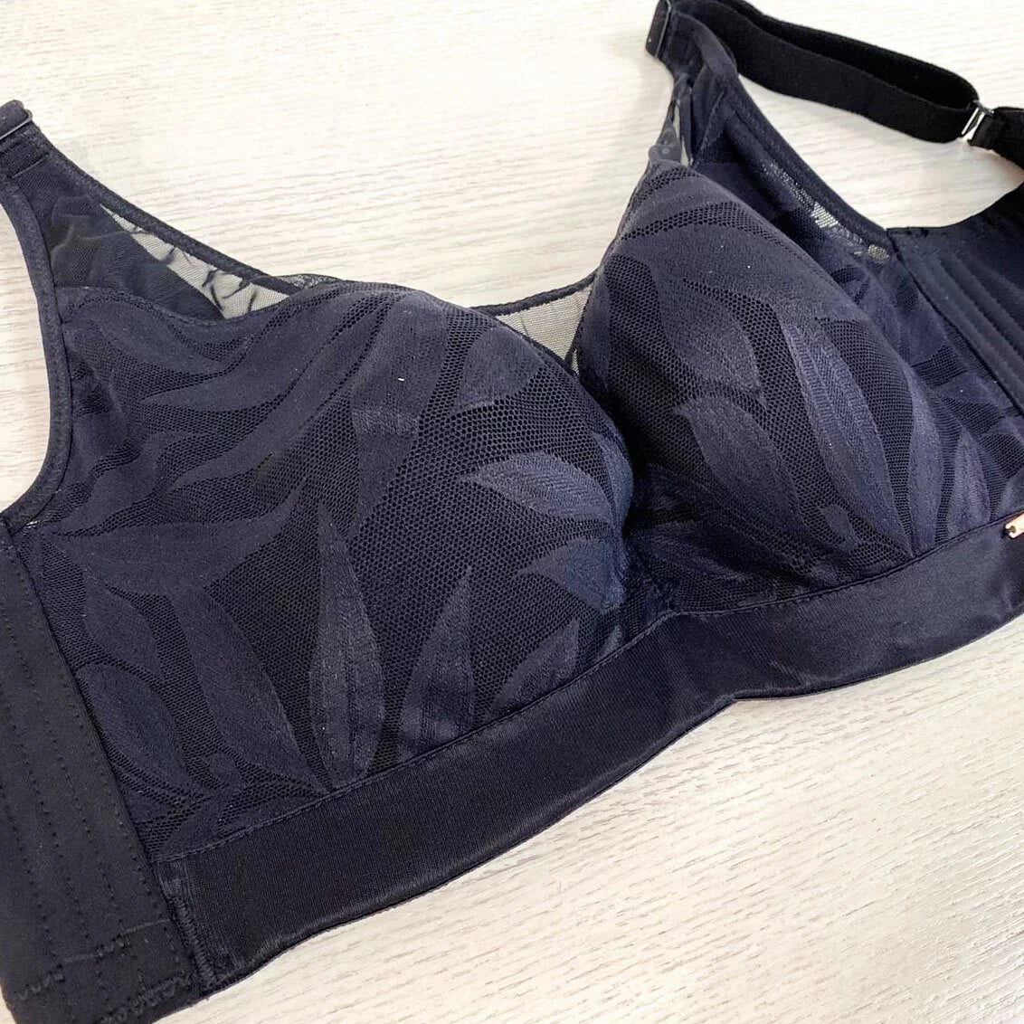 B019 - 軟鋼圈 重包覆功能內衣