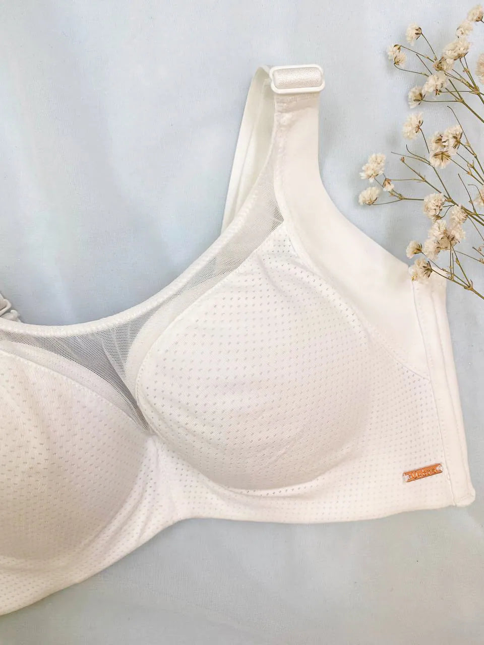 B028 - 無鋼圈 零束縛 多用途功能內衣