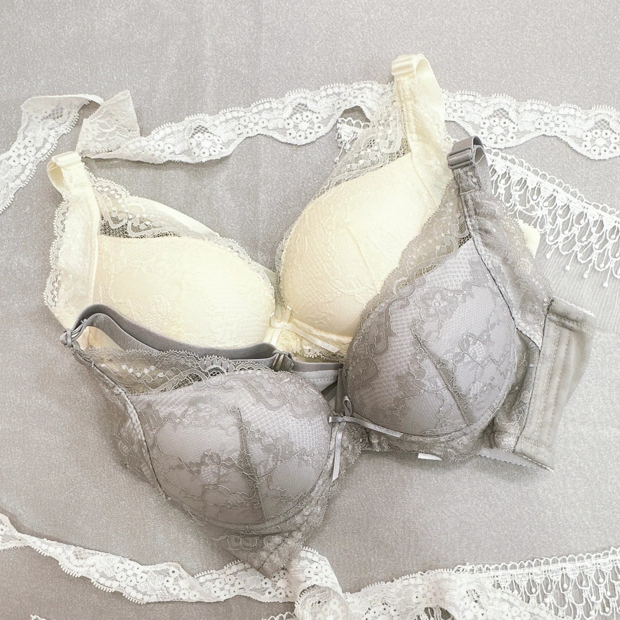 8877 - 雲朵軟鋼圈水周圍 Water push up bra