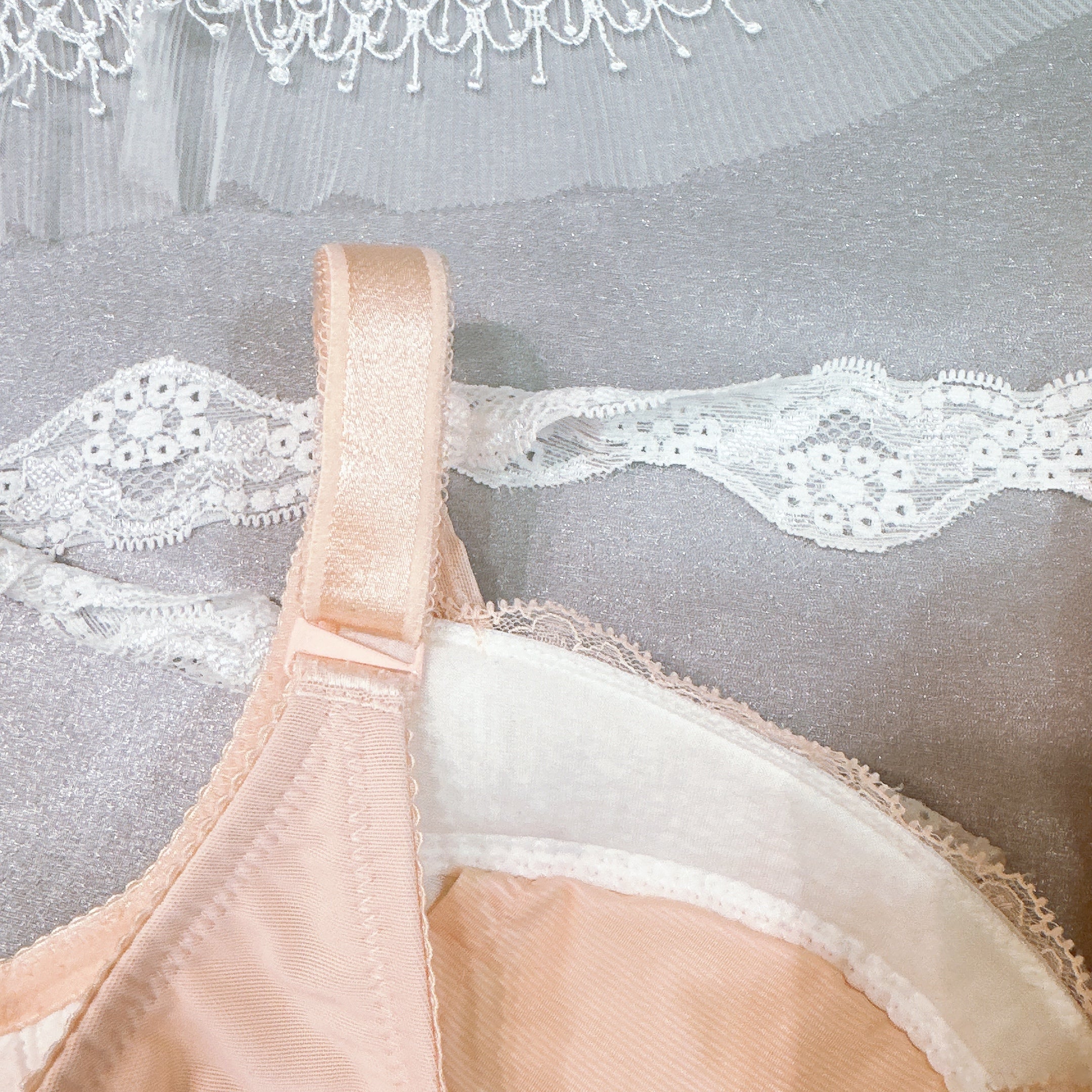 R8618 - 柔美色系 調整式重機能內衣