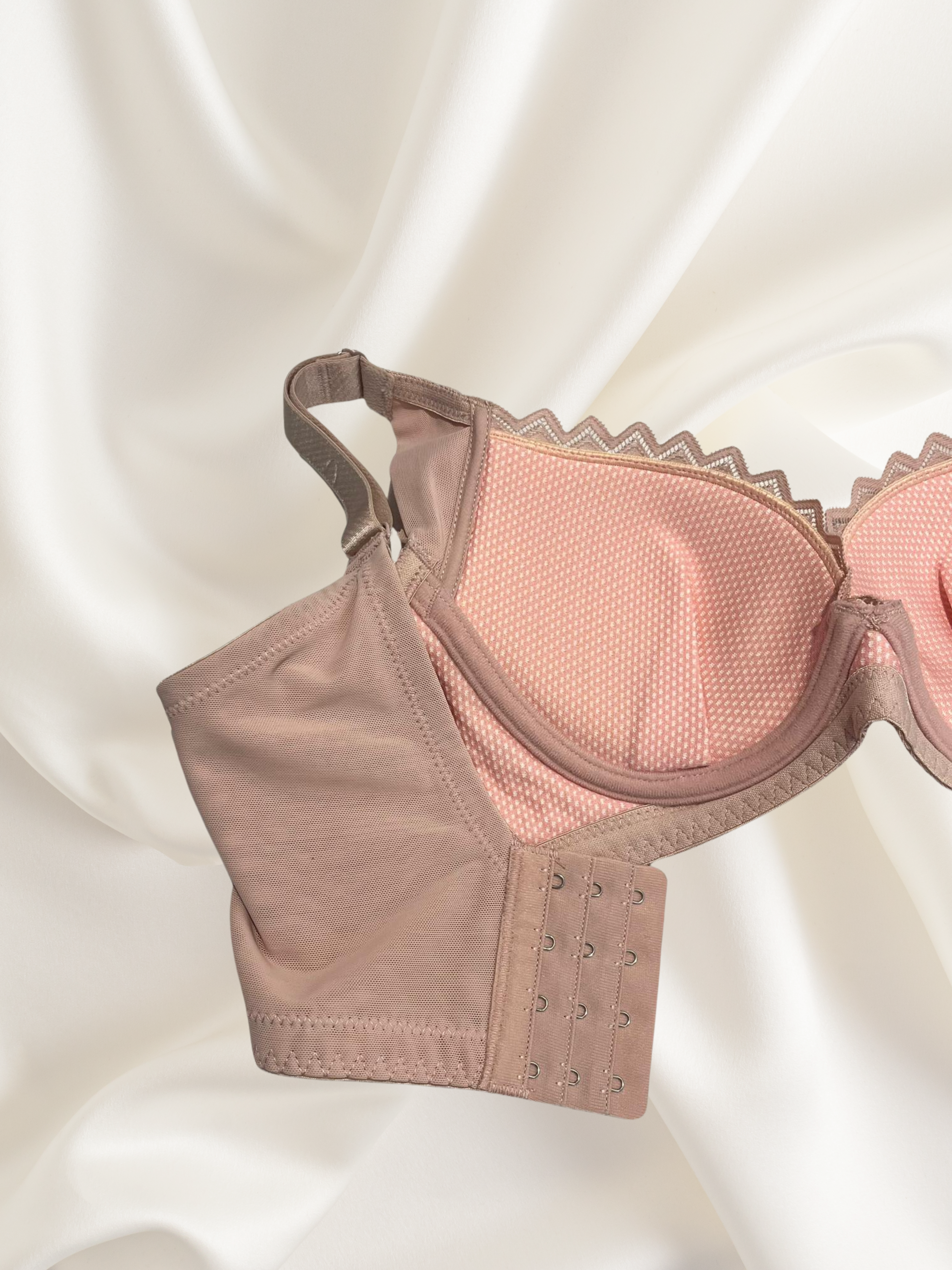 R86111 - 台灣養脂機功能內衣 (立體杯）