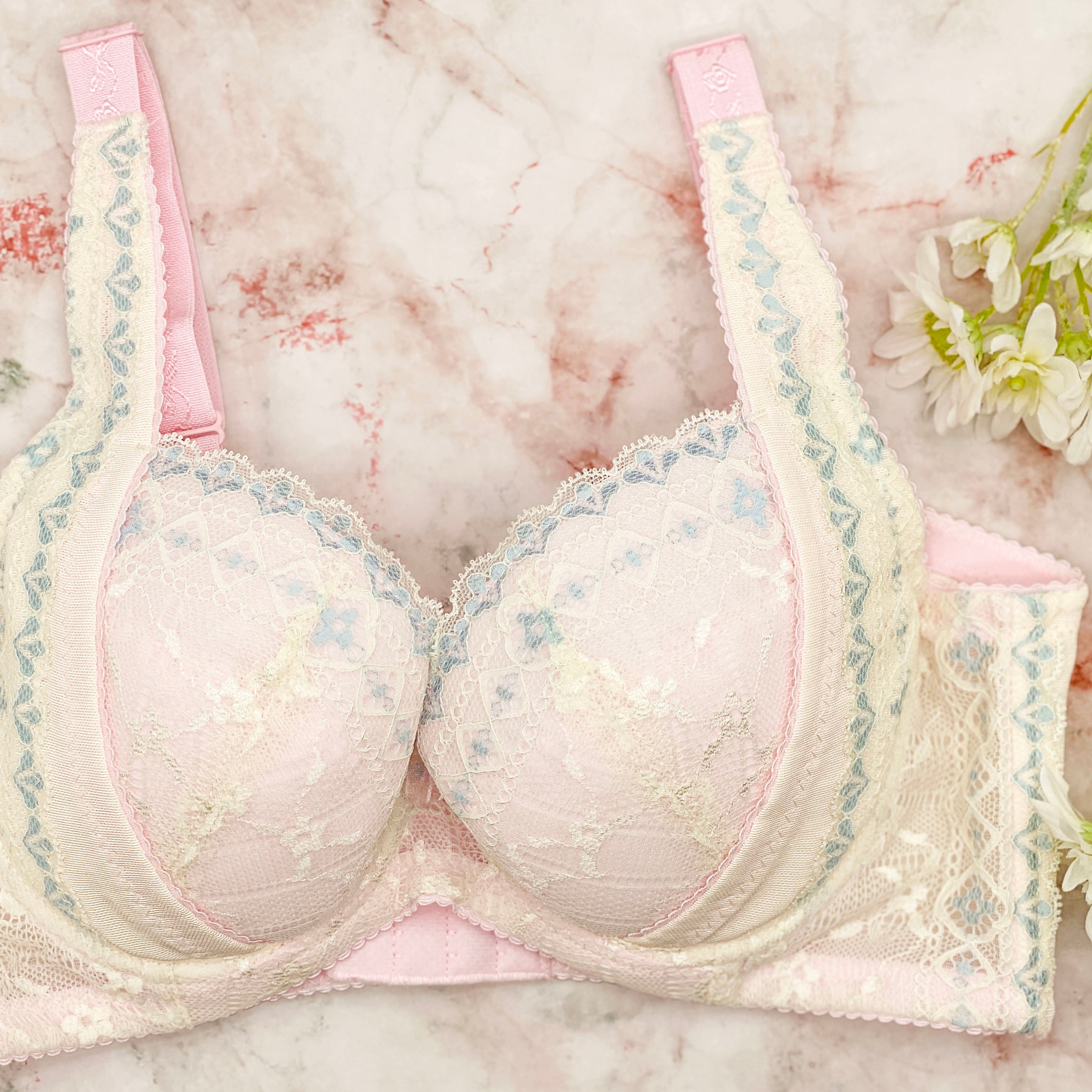 2353S - 美感花邊 性感集中 功能內衣連內褲 (套裝)