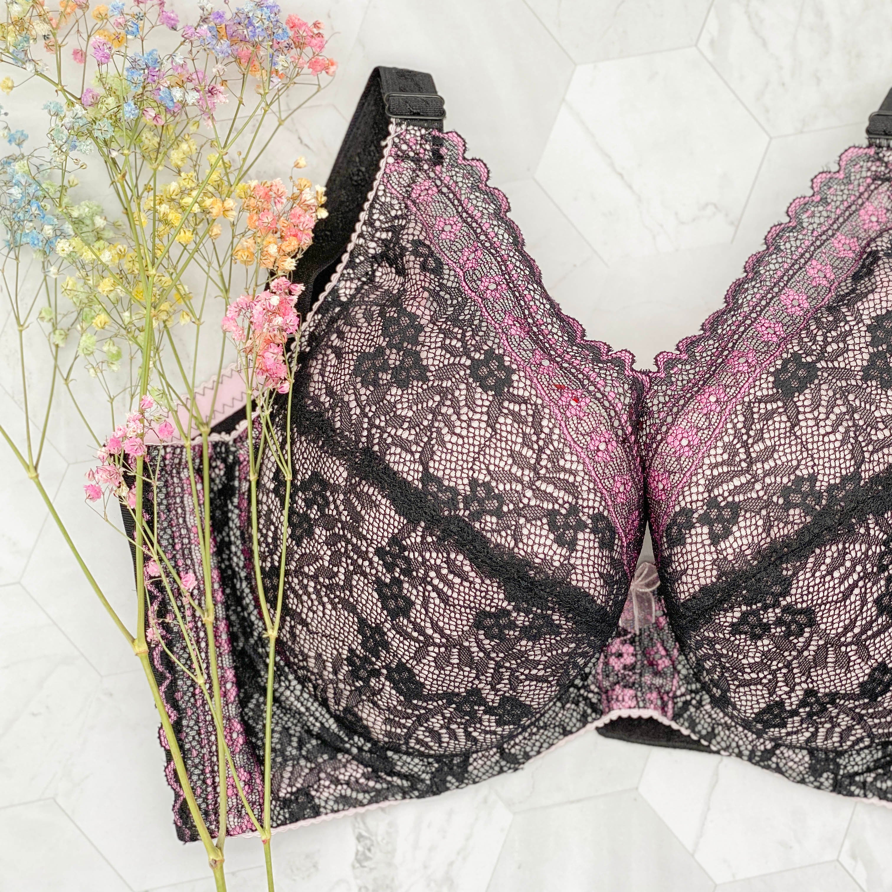 8882S - 全杯型 Deep V透氣大罩杯 (套裝)